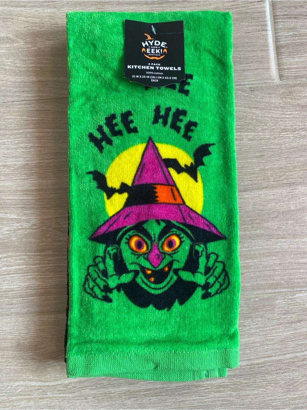 New Hyde & EEK Boutique Halloween Kitchen Towel 2 Pack Green Witch Pink Bats
